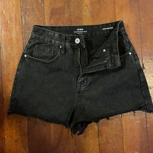 Cotton On - Black High Rise Mom Shorts